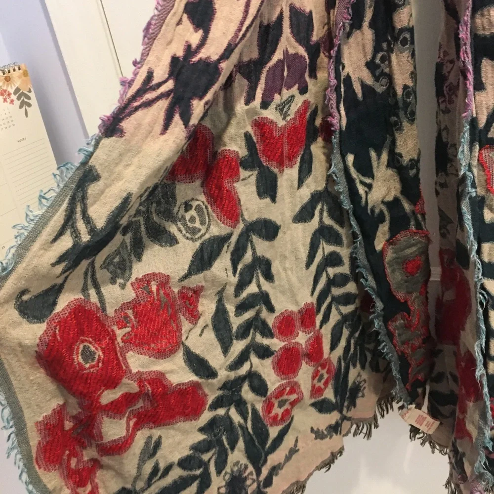 Anthropologie scarf - Picture 3 of 4